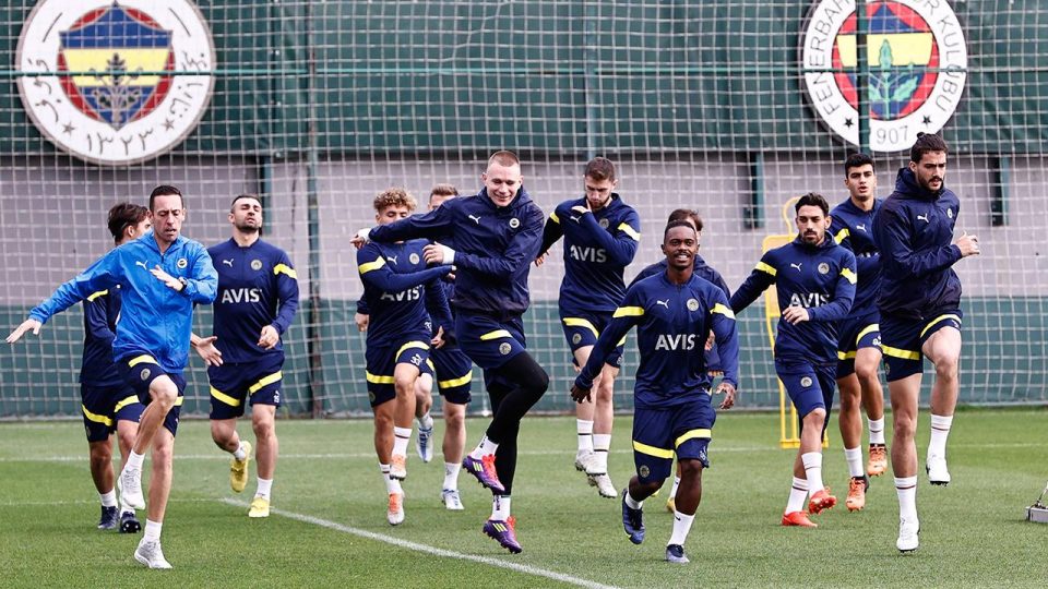 Fenerbahçe Başakşehir maçı hazırlıklarına devam ediyor