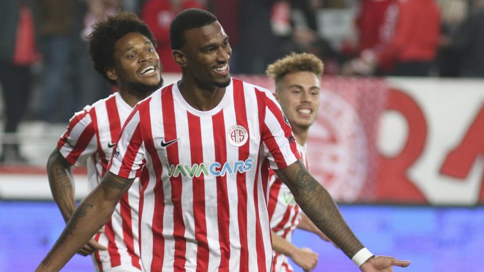 Antalyasporlu Haji Wright 7 takımın radarında