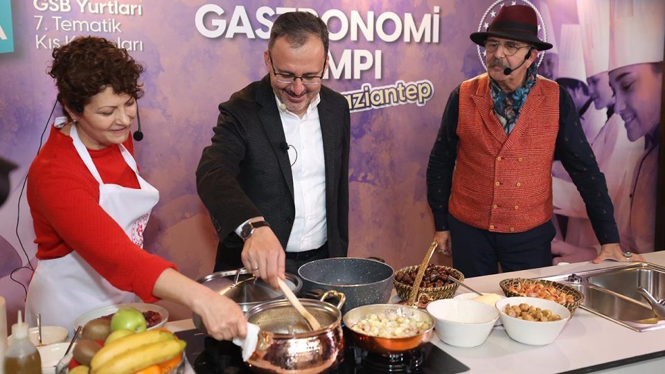 Bakan Kasapoğlu “Gastronomi Kampı”na katıldı