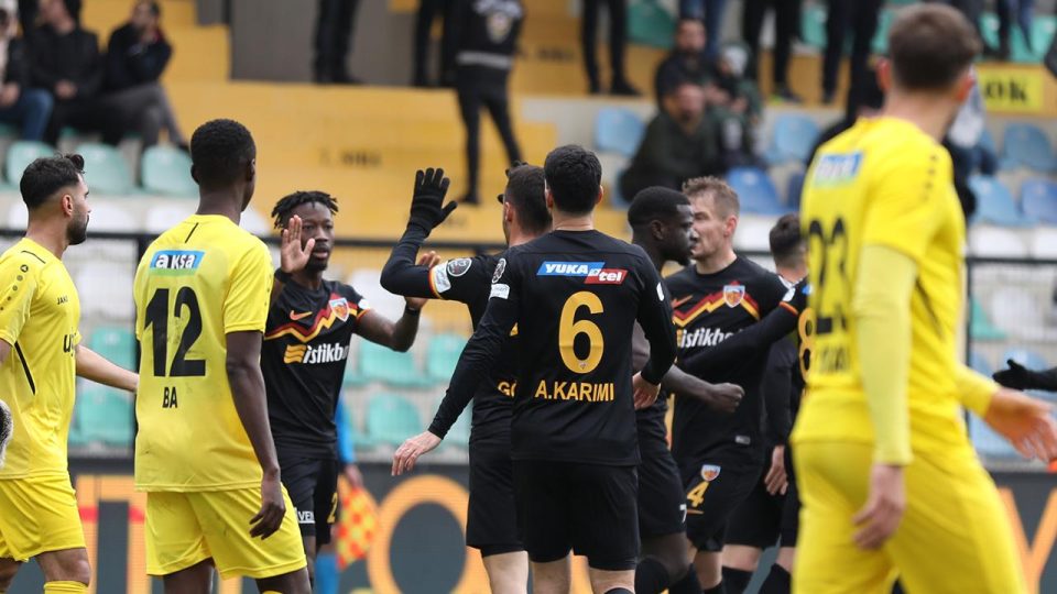 Kayserispor İstanbul’da nefes aldı