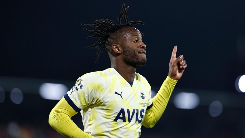Michy Batshuayi atmaya devam ediyor