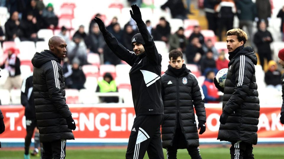 Beşiktaş’ta Rachid Ghezzal tesellisi