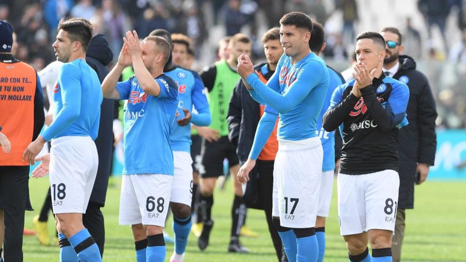 Napoli şampiyonluğa ilerliyor