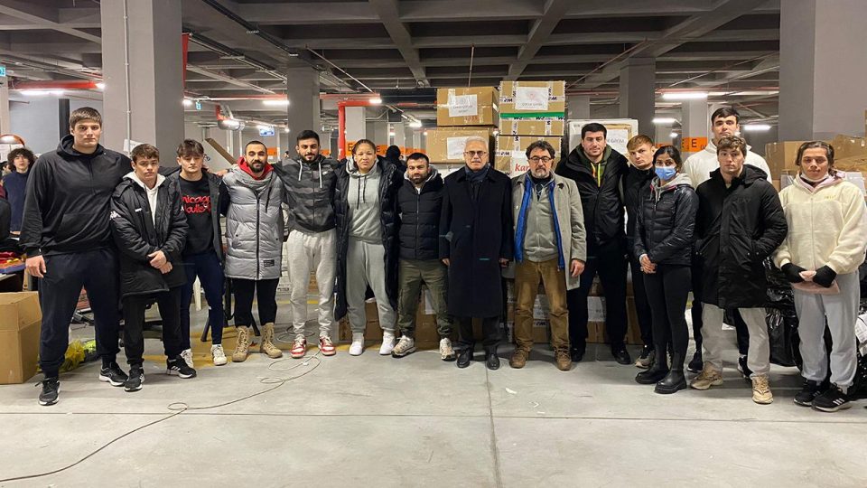 Olimpik milli judoculardan depremzedelere yardım