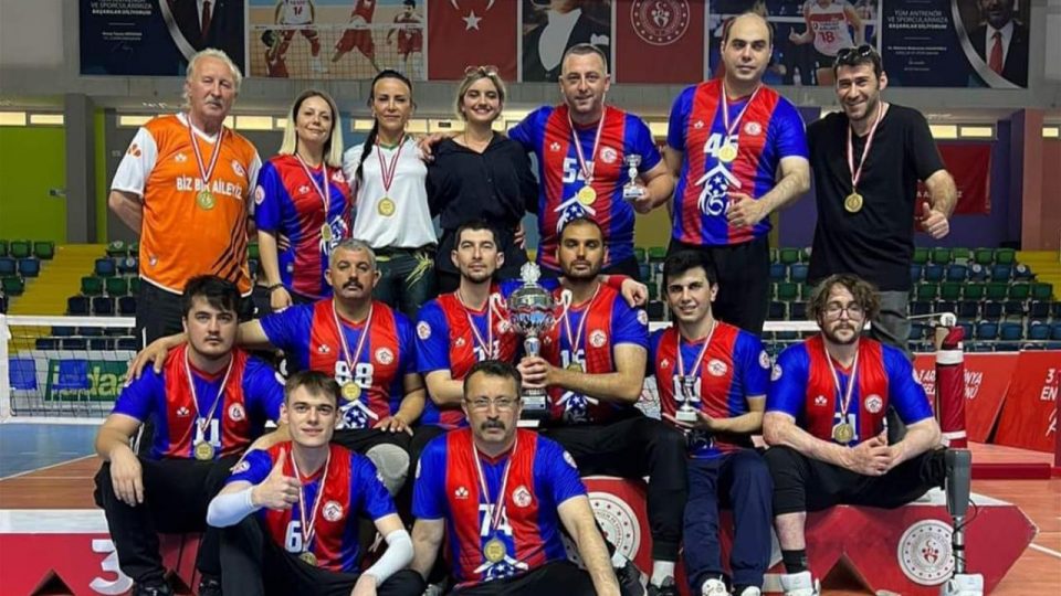 Karabük Aile ve Sosyal Hizmetler Spor Kulübü Oturarak Voleybol Süper Lig’e çıktı