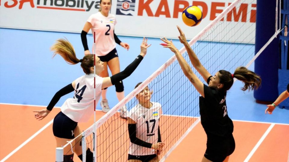 İşitme Engelliler Türkiye Kadın Voleybol Milli Takımı ikinci oldu