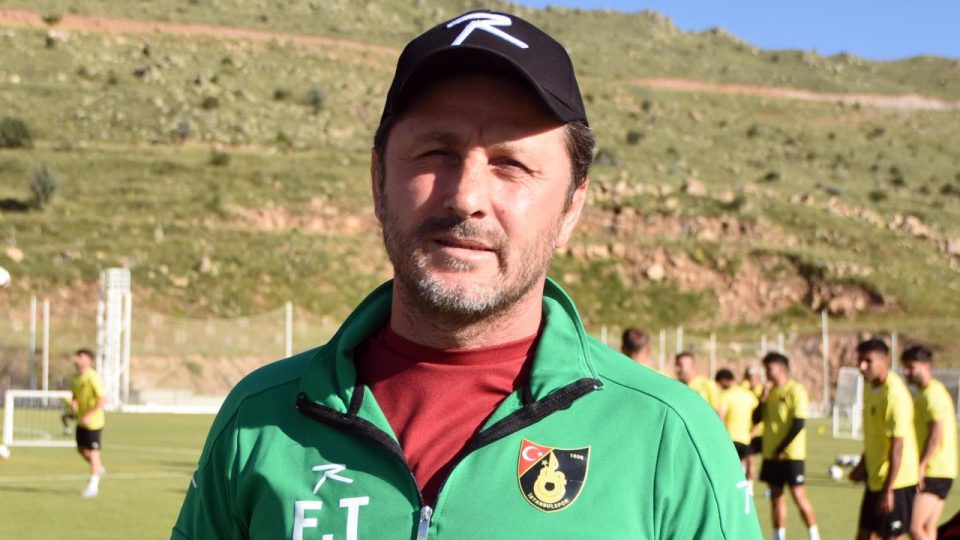 İstanbulspor Teknik Direktörü Fatih Tekke: Öncelikli hedefimiz ligde kalmak