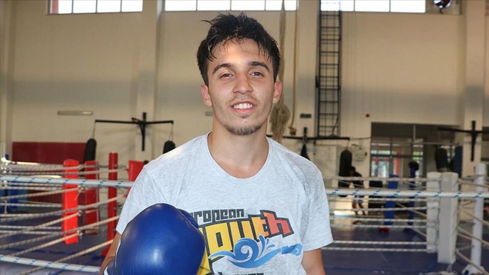 Milli boksör Samet Gümüş Paris’te “altın” istiyor