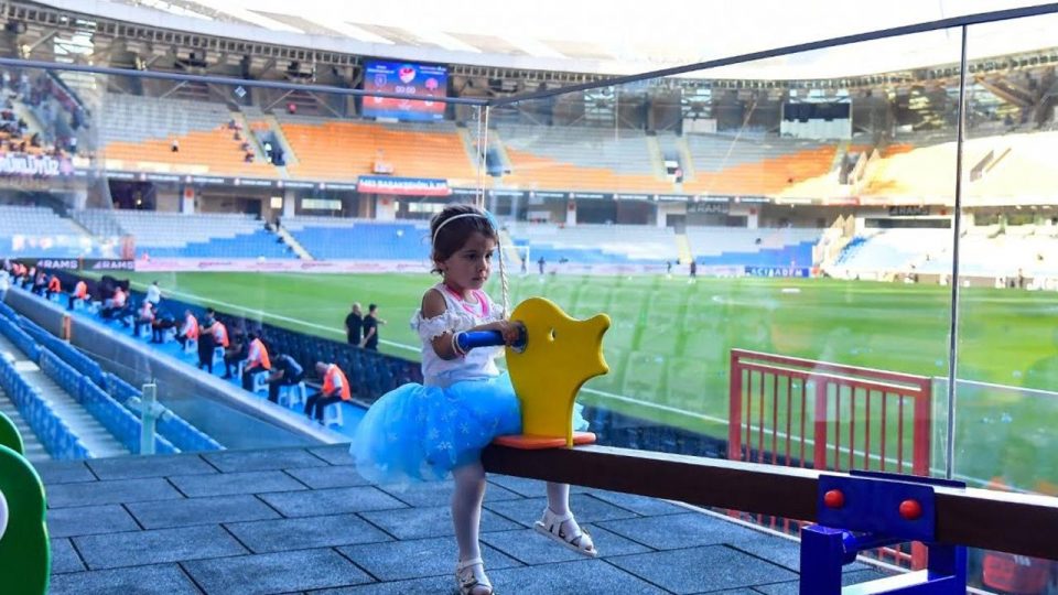 Başakşehir “Başakşehirli Aile Tribünü” projesini hayata geçirdi
