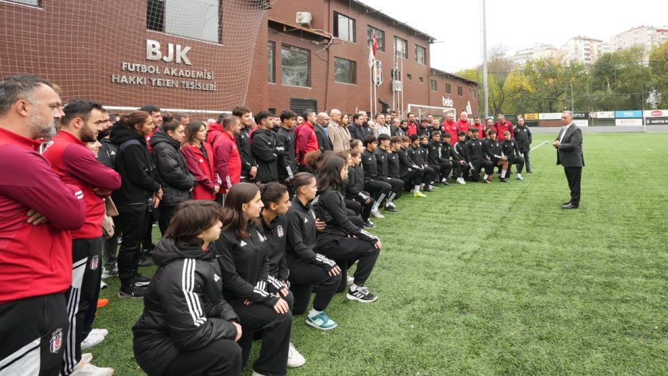 Beşiktaş Başkanı Çebi’nin veda ziyaretleri