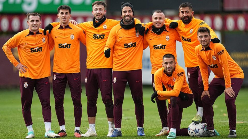 Galatasaray’da gözler Manchester United maçına çevrildi