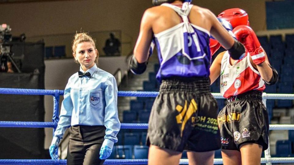 Muaythai branşında ilk uluslararası Türk kadın hakem oldu