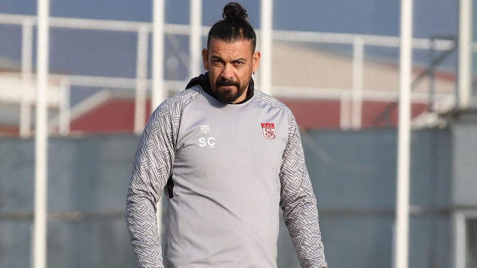Sivasspor’da ilk yarı hedefi puan cetvelinin üst sıraları